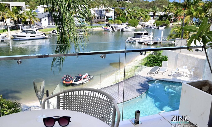 Noosa Heads Apartment | St Tropez 10 - Classic Coastal Water Views