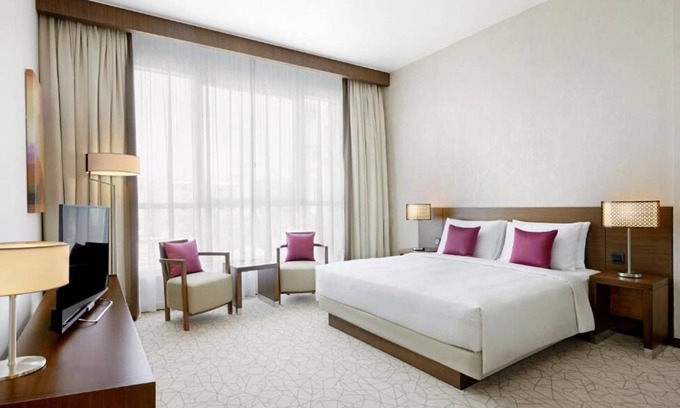 Al Muraqqabat Apartment | Standard Room Near Al Rigga Metro Station Ab