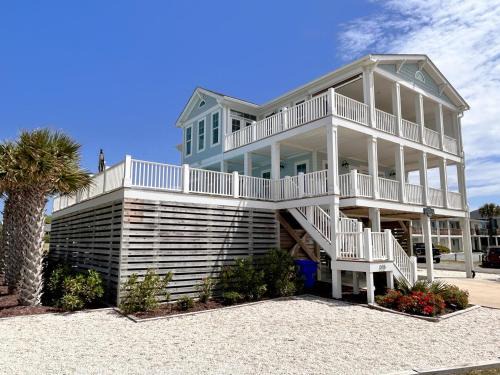 Yaupon Beach House | Starboard Side