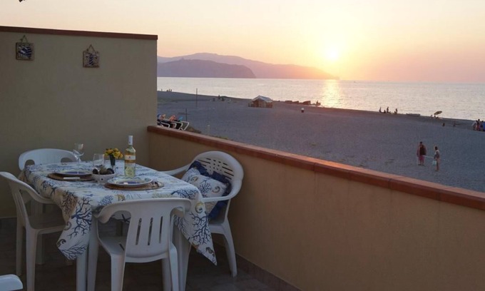 Marchesana Apartment | Starfish