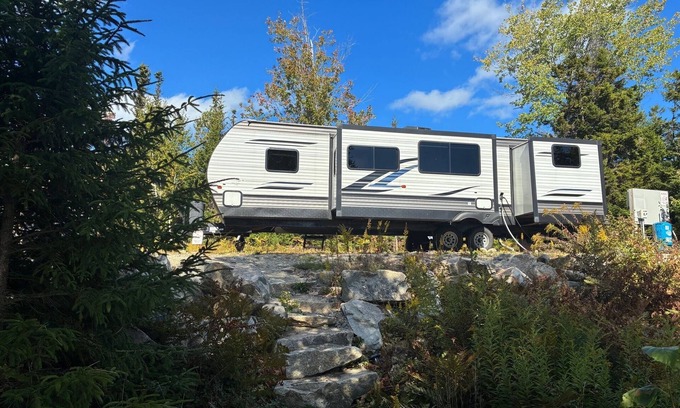 Corea Apartment | Starlight Beach Experience 31' RV Travel Trailer on private 3 acres with beach and firepit