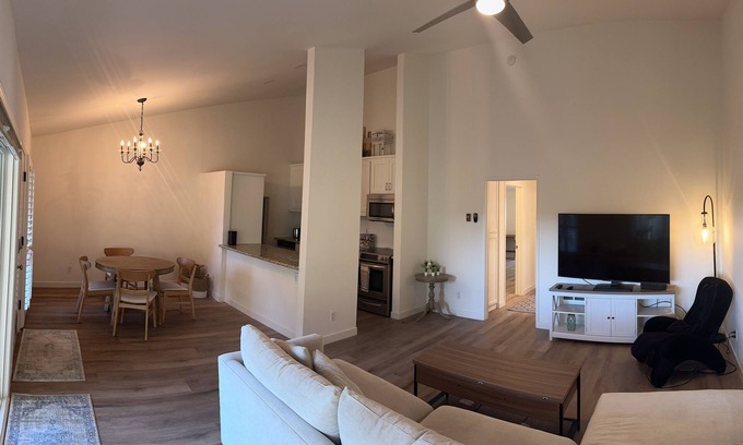 South Redondo Condo | Stay by the beach in this sun drenched, newly remodeled unit! Pet Friendly.