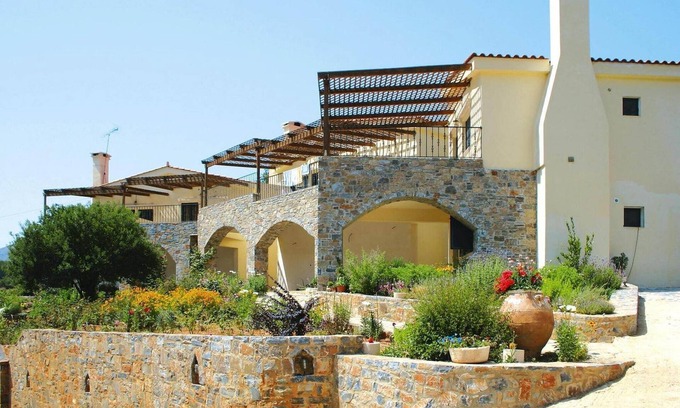 Drosia Apartment | Stay for 2 at Aposperitis Drosia