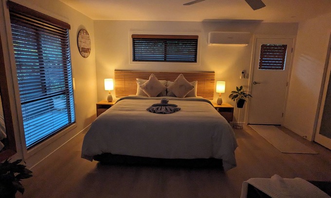 Carrara Apartment | "Stay in Carrara" Cozy. Private guesthouse not sharehouse. n