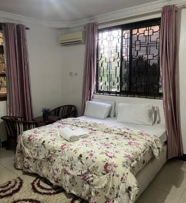 Dar es Salaam Cabin | Stay In Style Lodge