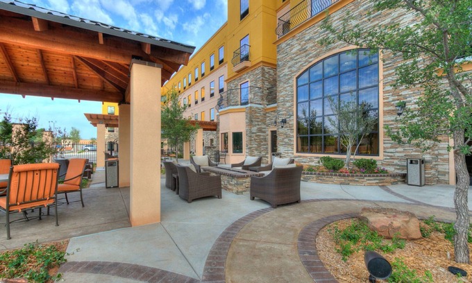 Lubbock Hotel | Staybridge Suites Lubbock South by IHG