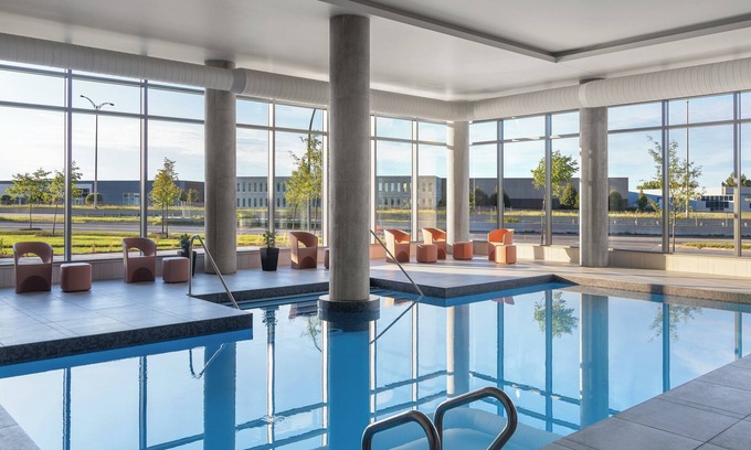 Saint-Laurent Hotel | Staybridge Suites Montréal Airport - St-Laurent by IHG