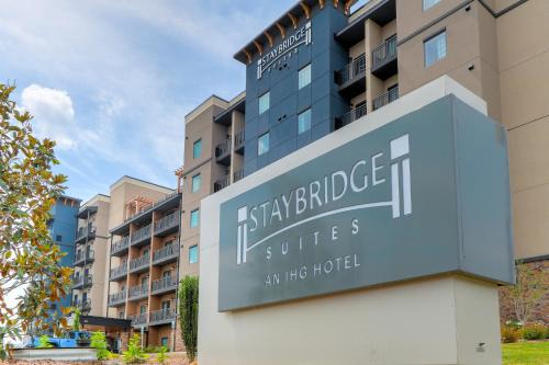 Pigeon Forge Hotel | Staybridge Suites Pigeon Forge - Smoky Mtns by IHG