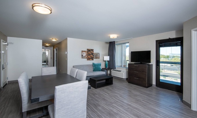Scottsdale Hotel | Staybridge Suites Scottsdale - Talking Stick by IHG