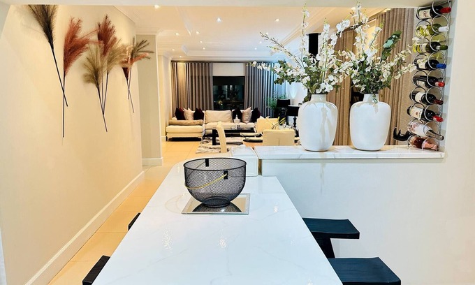 Germiston Apartment | Staycation With Back Up Power