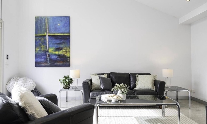 Fairfield House | StayCentral - Fairfield 4Br Home - Perry St, Fairfield - 4 Bedrooms, 6 Beds, 1 Bathrooms, 1 secure undercover parking spot and free street parking.