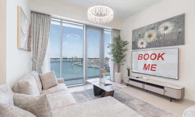 Al Safa Apartment | StayShort - Waterfront Living with a Spacious Layout Sleeps 5