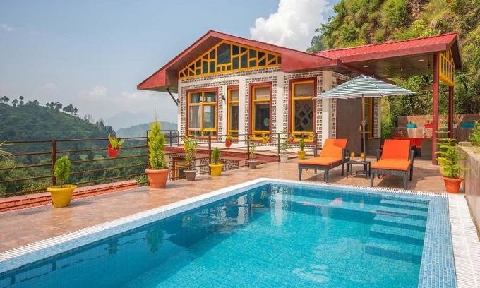 Suni Villa | StayVista at Spirits Unplugged with Outdoor Pool - Karyali