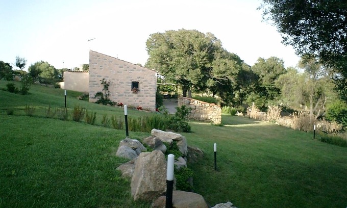 Luogosanto Villa | Stazzo San Trano - Villa surrounded by greenery