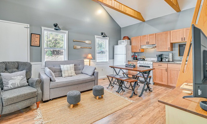 Brant Lake Cottage | Steps to Brant Lake: Mountain-view Hideaway!