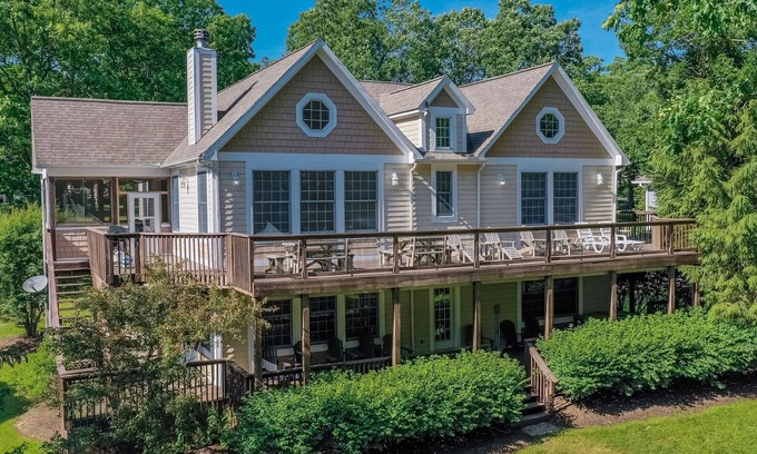 Waterfront Greens House | Stilwater Serenity | Indoor Pool, Dock Slip!