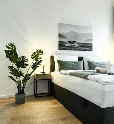 Mitte Apartment | Stobbe Stays I Zentral I Parkplatz I Kingsize I 116qm