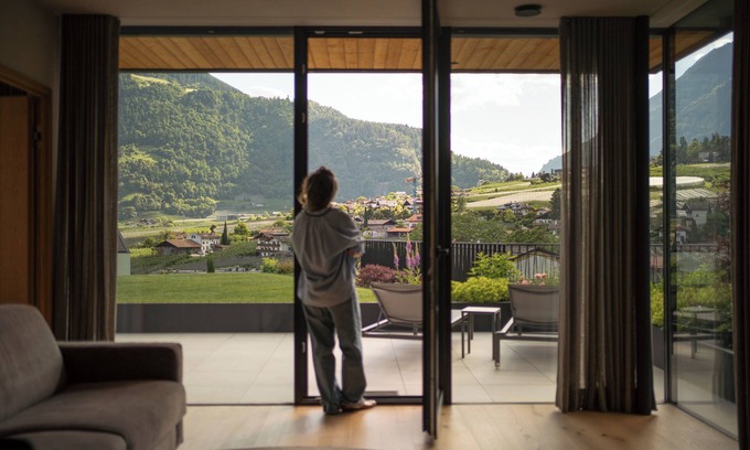 Lagundo Apartment | Stollhof. new suite in an exclusive & quiet location in Algund near Meran