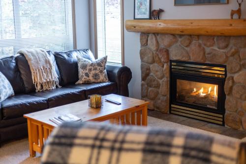 East Kootenay Apartment | Stone Creek Chalets by Fernie Central Reservations