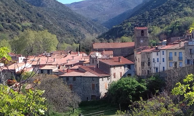 Rigarda House | Stone loft panoramic mountain views