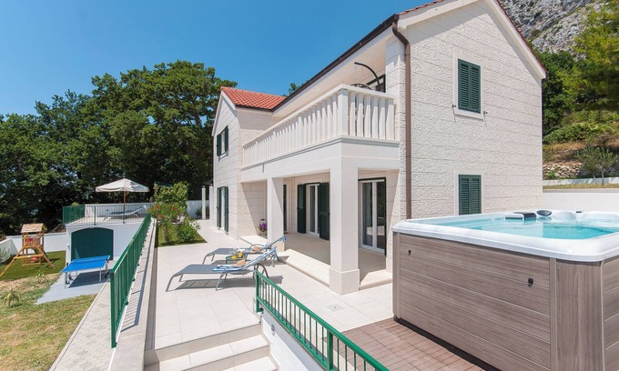 Jesenice Villa | Stone villa with splendid view and SwimSpa