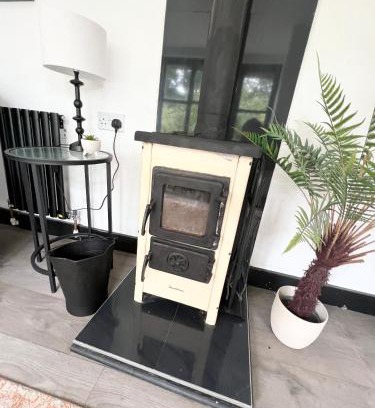 Longford House | Storeybook cottage