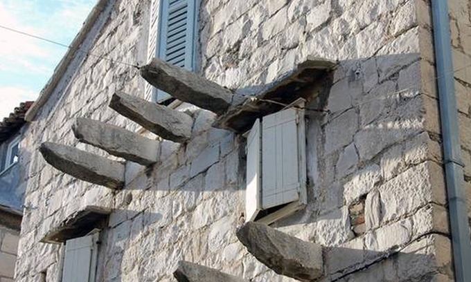 Split Apartment | Storia di Spalato I. Situated in romantic neighborhood in charming stone house!