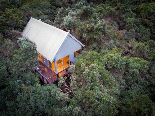 Buffalo Hills Game Reserve Ski Chalet | Storm's Hollow - Forest Cabin