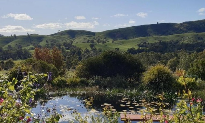 Strath Creek House | Strawbale Cottage - Wingspread Garden