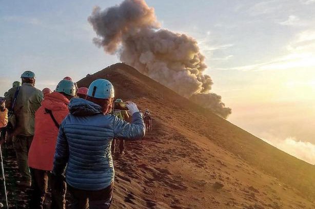San Vincenzo Hotel | Stromboli Trekking Accommodation - Room and Excursion for 2 included