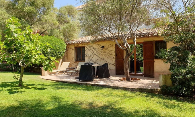 Calvi House | studio 18-20m², 2 pers by Interhome