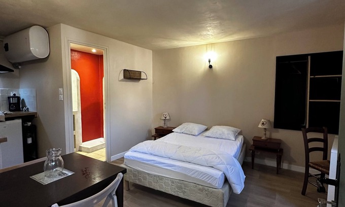 Aulus-les-Bains Apartment | Studio 2 "Aux volets bleus" Cosy studio at the foot of the Pyrenees