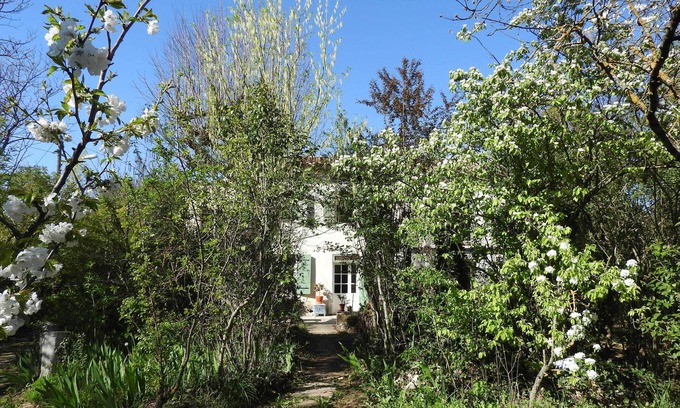 Grand Sud Apartment | STUDIO Aix 30 m² English garden, near the center and river Arc