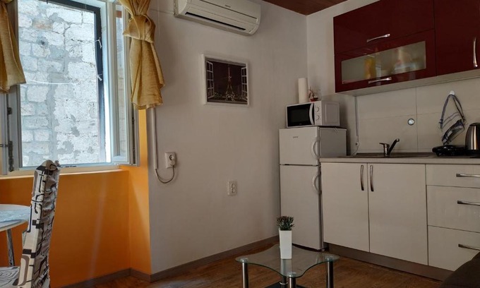 Kastel Stari Apartment | Studio apartment Pablo