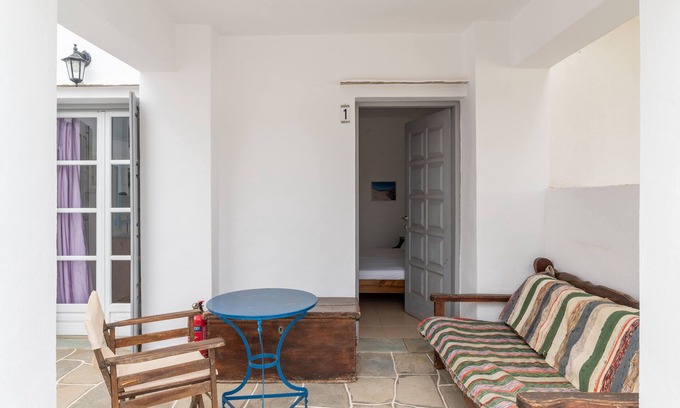 Vathi Apartment | Studio Apartment 'Sifnos 1' with Sea View, Wi-Fi and Air Conditioning