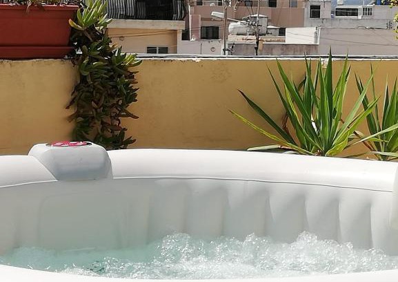 Mosta Apartment | Studio apartment with private terrace, Jacuzzi & views