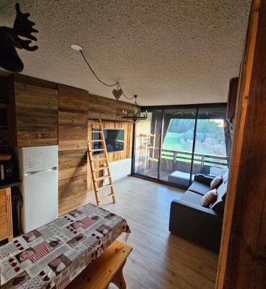 Villard-de-Lans Apartment | Studio cabine 4 pers Cosy esprit chalet Les glovettes