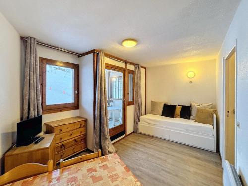 Les Bruyeres Apartment | Studio cabine 4 pers, ski aux pieds, carrefour central, PARKING - FR-1-178-105