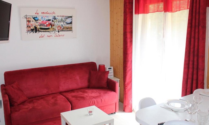 Valloire Apartment | Studio cabine 4 personnes, Valloire - Balcon, parking, à 200m des remontées et commerces - FR-1-263-3