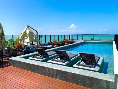 Jardim Oceania Apartment | Studio com Vista para o Mar a 50m da praia