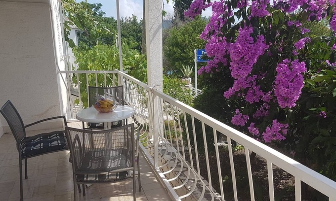 Slano Apartment | Studio flat near beach Slano, Dubrovnik (AS-8599-b)