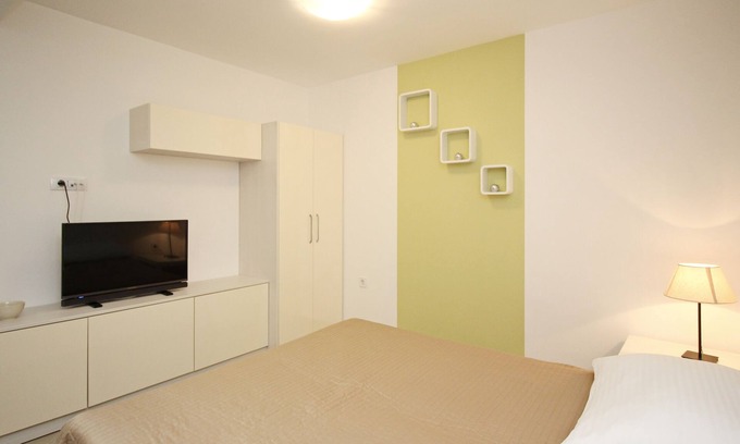 Baska Apartment | Studio flat with air-conditioning Baška, Krk (AS-18785-a)