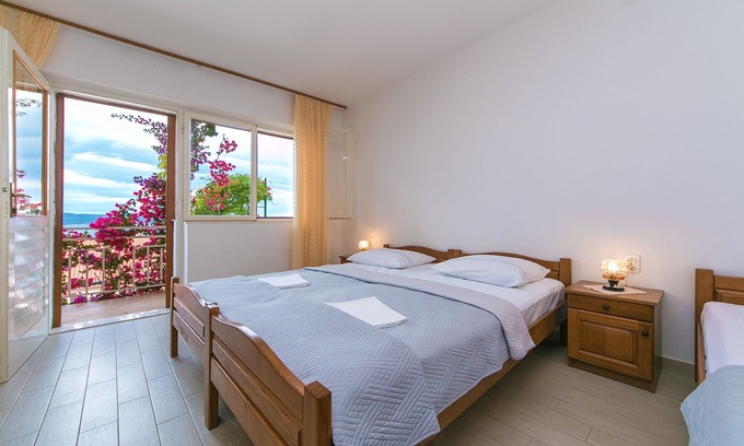 Brela Apartment | Studio flat with balcony and sea view Brela, Makarska (AS-2752-d)