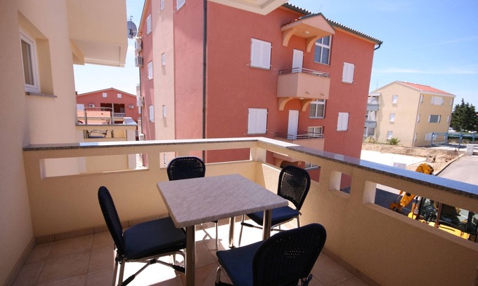 Novalja Apartment | Studio flat with terrace Novalja, Pag (AS-3294-a)