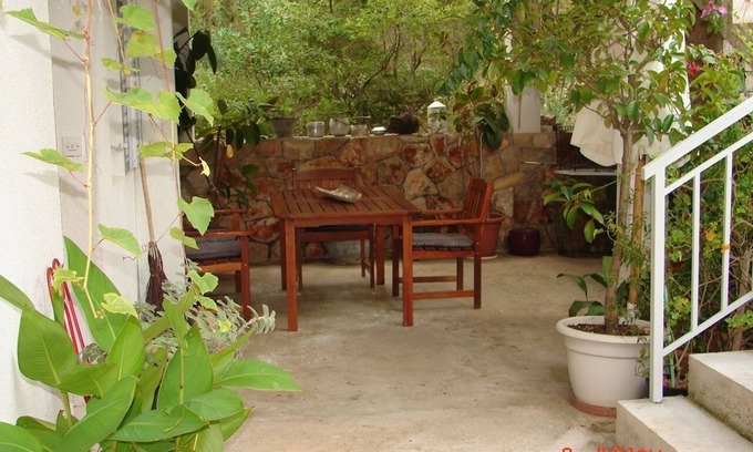 Island Hvar Apartment | Studio flat with terrace Jelsa, Hvar (AS-15073-a)