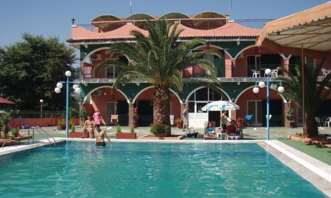 Agios Ioannis Apartment | Studio for 4 with shared Pool Within short drive from Beaches