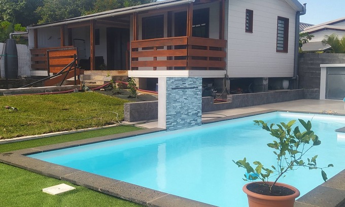 Montvert-les Bas Apartment | Studio Gecko Chez Fanny et Alain