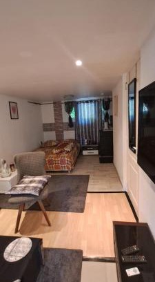 Goussainville House | Studio indépendant - chambre privé confortable & tv canal plus