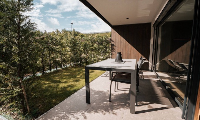 Saltusio Apartment | Studio Apartment 'Garden Lodge Exclusive One' with Mountain View, Private Terrace and Wi-Fi