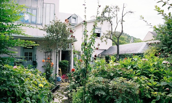 Bagneres-de-Bigorre Apartment | Studio "Les Pivoines", in the city center, 2 people